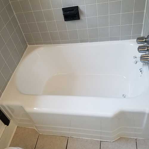 Bathtub Refinishing by Renov8 Co.