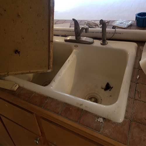 Sink Refinishing — before refinishing